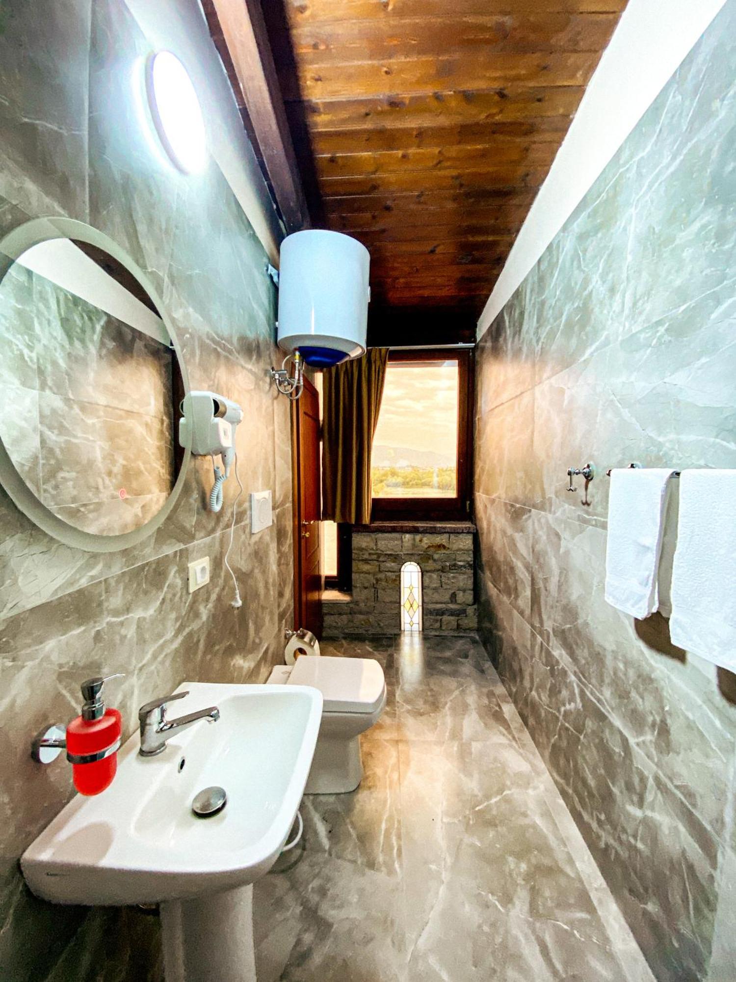 Hotel Iliria Canaj Cameră foto